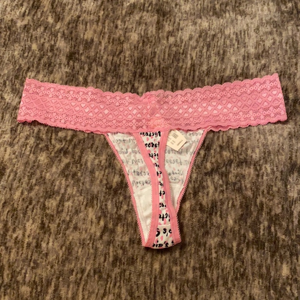 💕Vintage Victoria’s Secret Thong Panty💕‎ - Picture 2 of 4